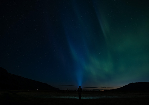 jonatan-pie-FOcMXBbe5rU-unsplash-dark.jpg